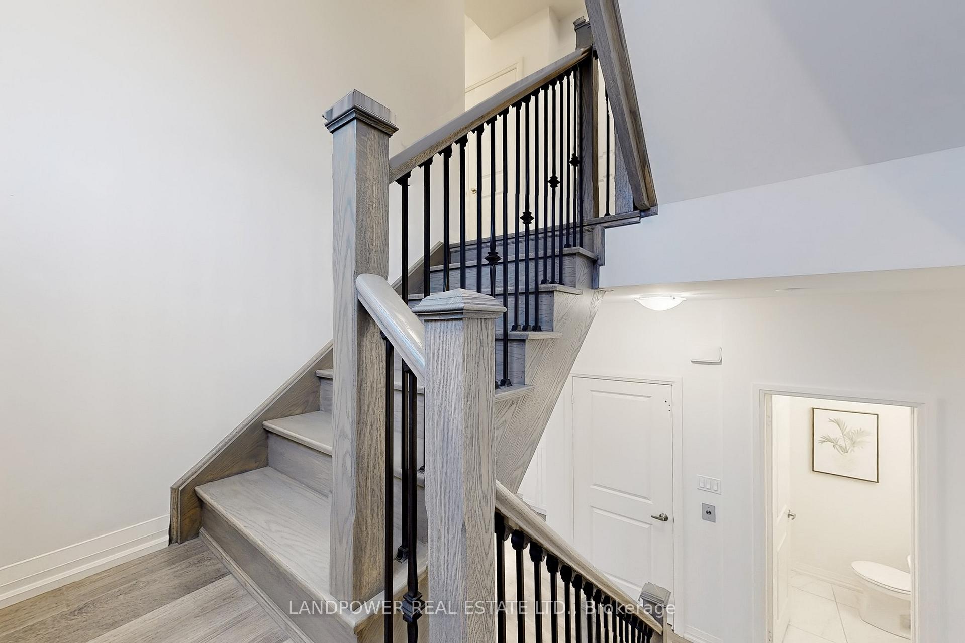 Photo 19 of 26 Canner Court, Vaughan, Patterson — HOMEH