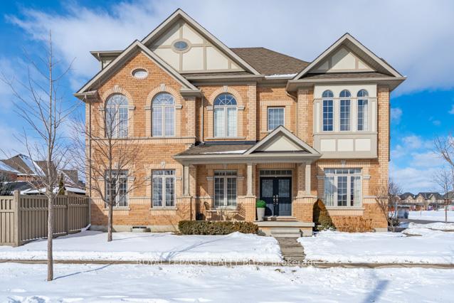 Photo 2 of 66 Killington Avenue, Vaughan, Kleinburg — HOMEH