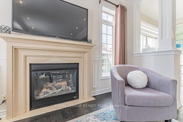 Photo 9 of 66 Killington Avenue, Vaughan, Kleinburg — HOMEH