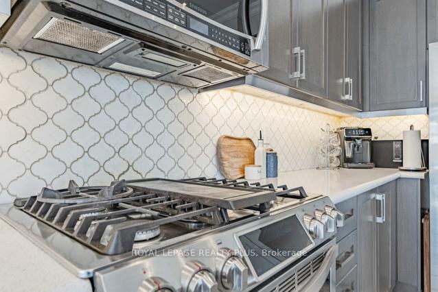 Photo 16 of 66 Killington Avenue, Vaughan, Kleinburg — HOMEH
