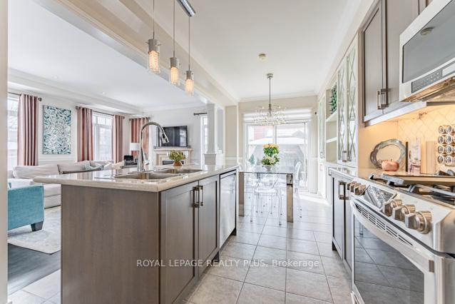 Photo 17 of 66 Killington Avenue, Vaughan, Kleinburg — HOMEH