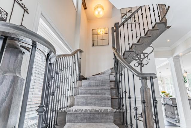 Photo 22 of 66 Killington Avenue, Vaughan, Kleinburg — HOMEH