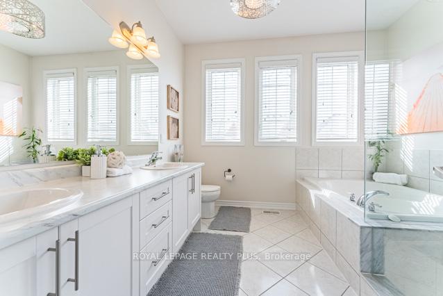 Photo 26 of 66 Killington Avenue, Vaughan, Kleinburg — HOMEH
