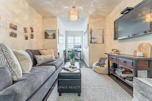 Photo 38 of 66 Killington Avenue, Vaughan, Kleinburg — HOMEH