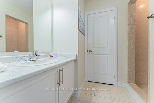 Photo 40 of 66 Killington Avenue, Vaughan, Kleinburg — HOMEH