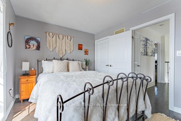 Photo 42 of 66 Killington Avenue, Vaughan, Kleinburg — HOMEH