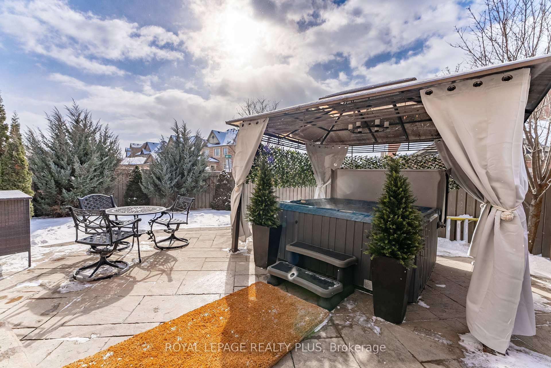 Photo 46 of 66 Killington Avenue, Vaughan, Kleinburg — HOMEH