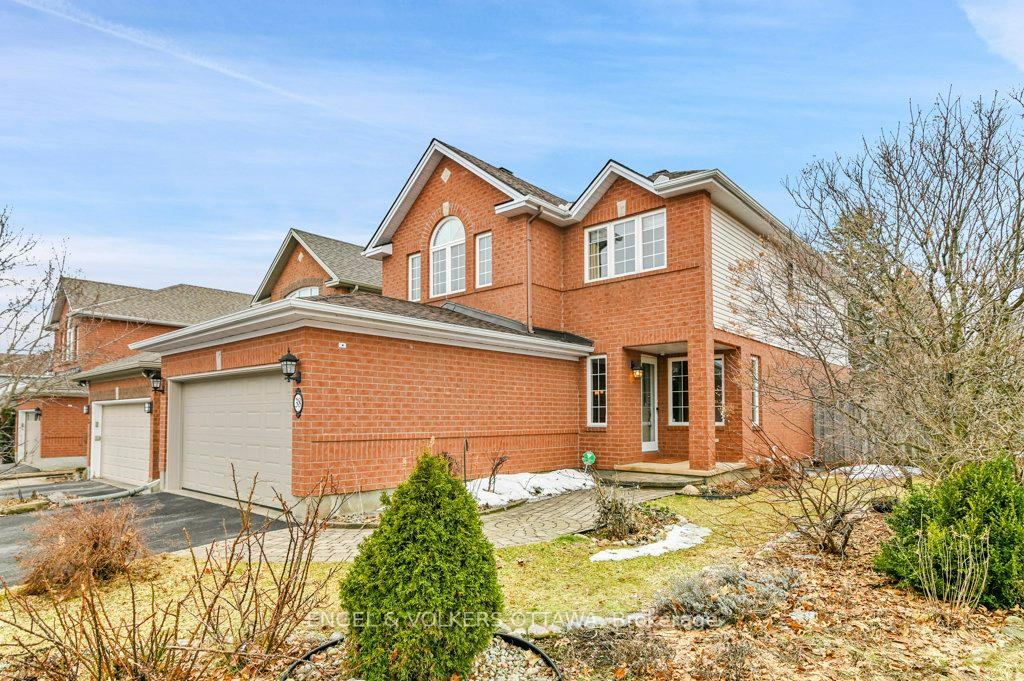 Photo 3 of 38 Whitestone Drive, Ottawa, Central Park — HOMEH