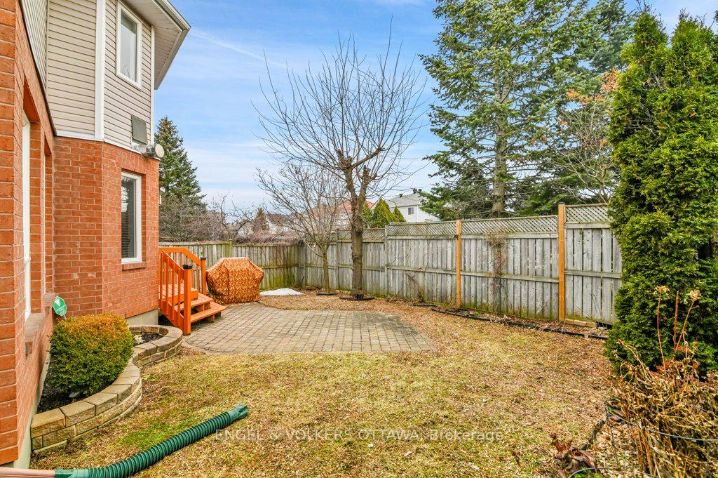 Photo 34 of 38 Whitestone Drive, Ottawa, Central Park — HOMEH