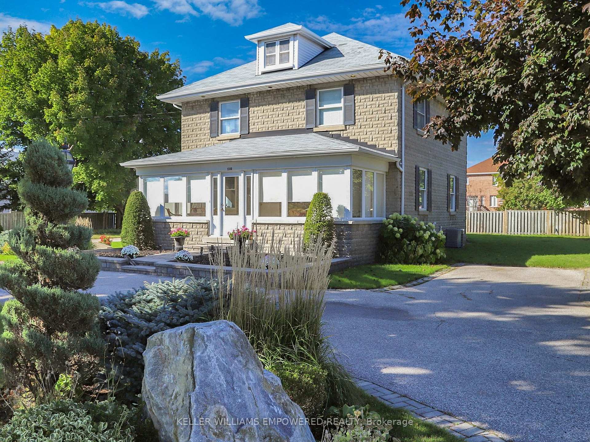 Photo 1 of 1300 Langstaff Road, Vaughan, Patterson — HOMEH