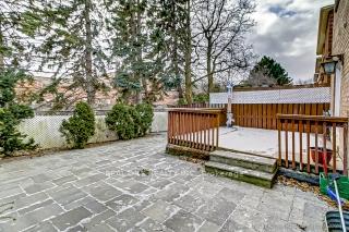 Photo 2 of 136 Jaimie Road, Vaughan, Brownridge — HOMEH