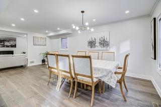 Photo 3 of 136 Jaimie Road, Vaughan, Brownridge — HOMEH