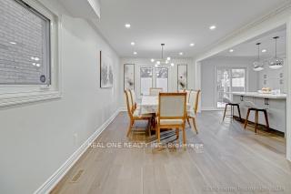Photo 5 of 136 Jaimie Road, Vaughan, Brownridge — HOMEH