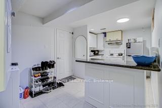 Photo 25 of 136 Jaimie Road, Vaughan, Brownridge — HOMEH