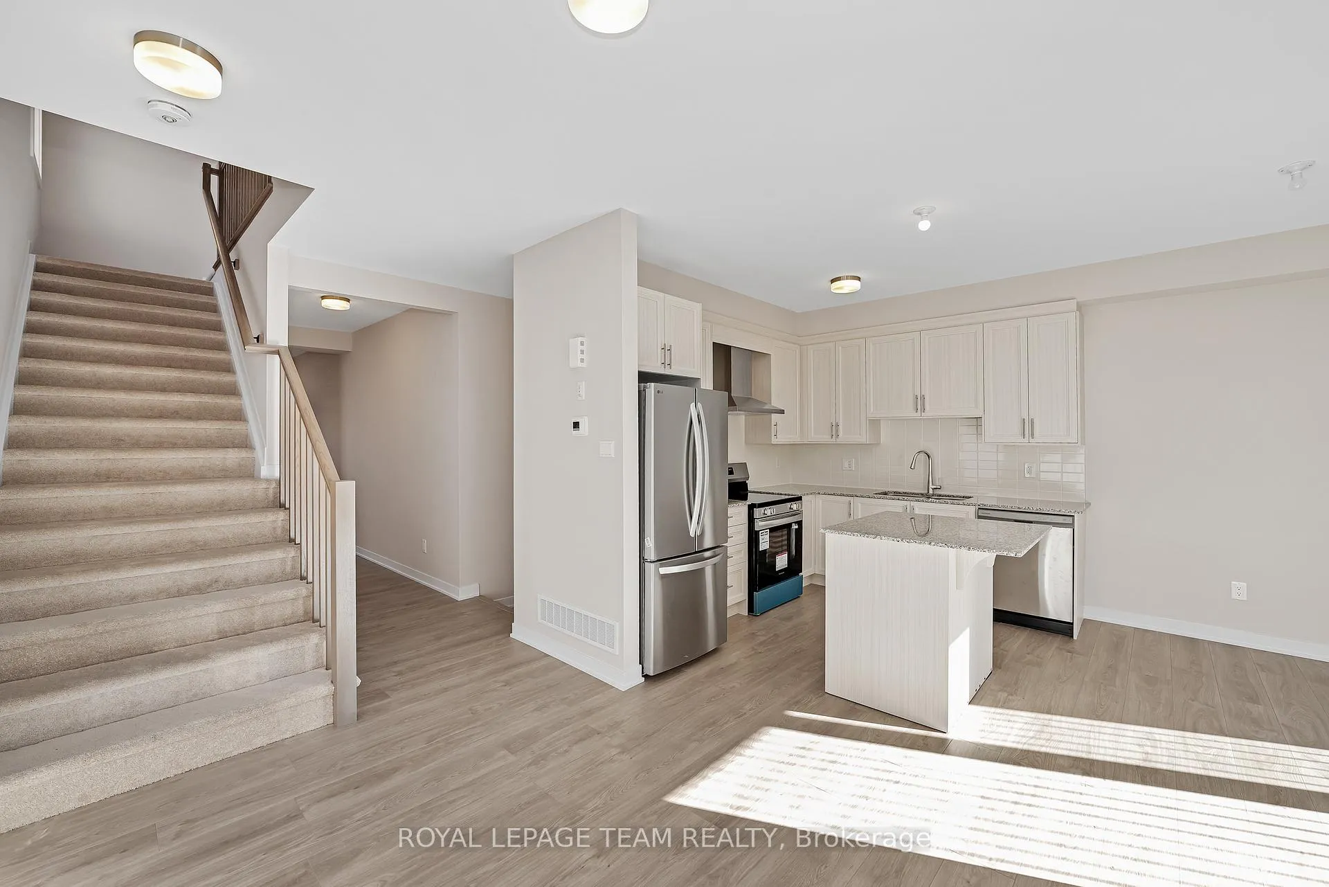 Photo 7 of 48 Pumice Place S, Ottawa, Barrhaven - Half Moon Bay — HOMEH