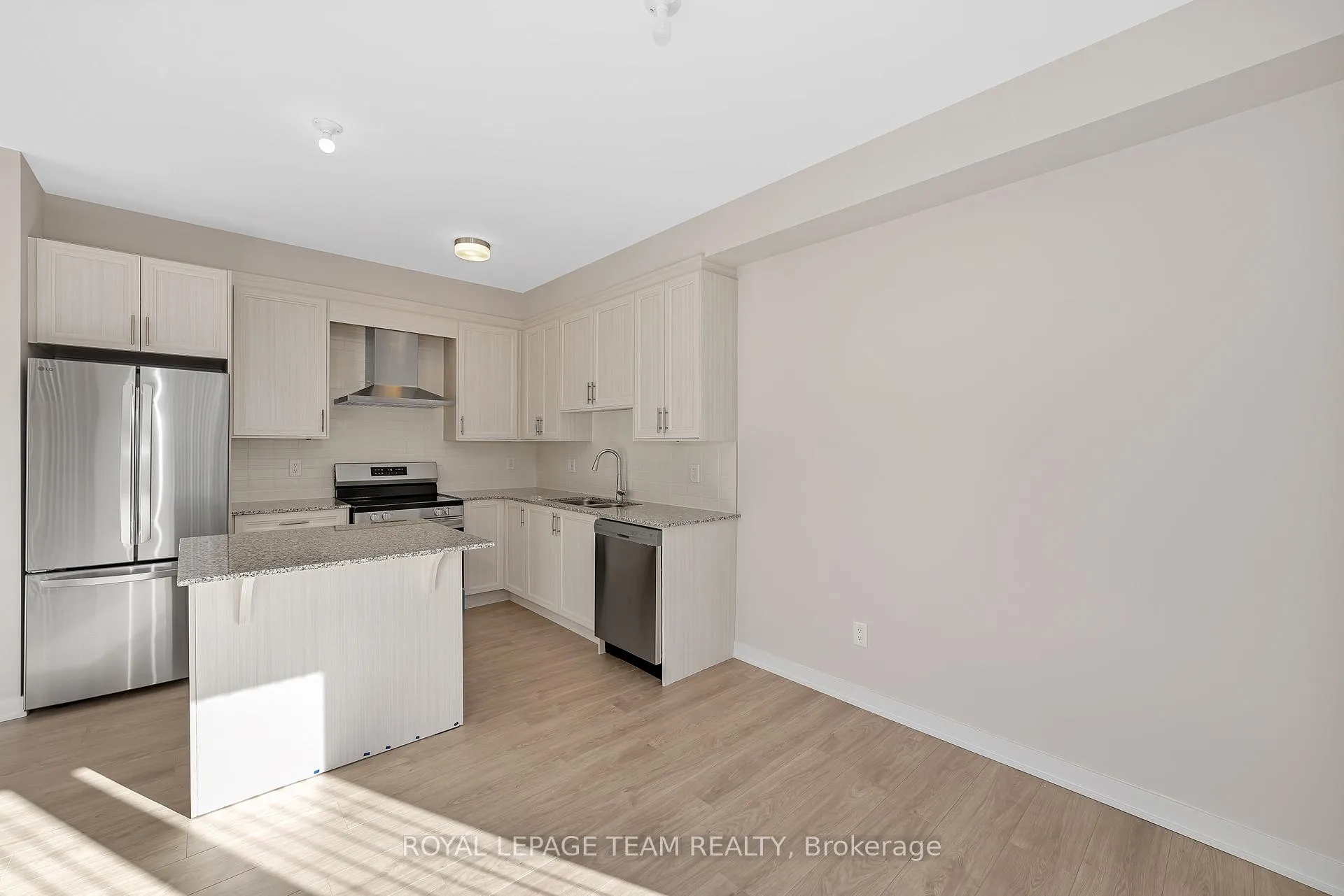 Photo 11 of 48 Pumice Place S, Ottawa, Barrhaven - Half Moon Bay — HOMEH