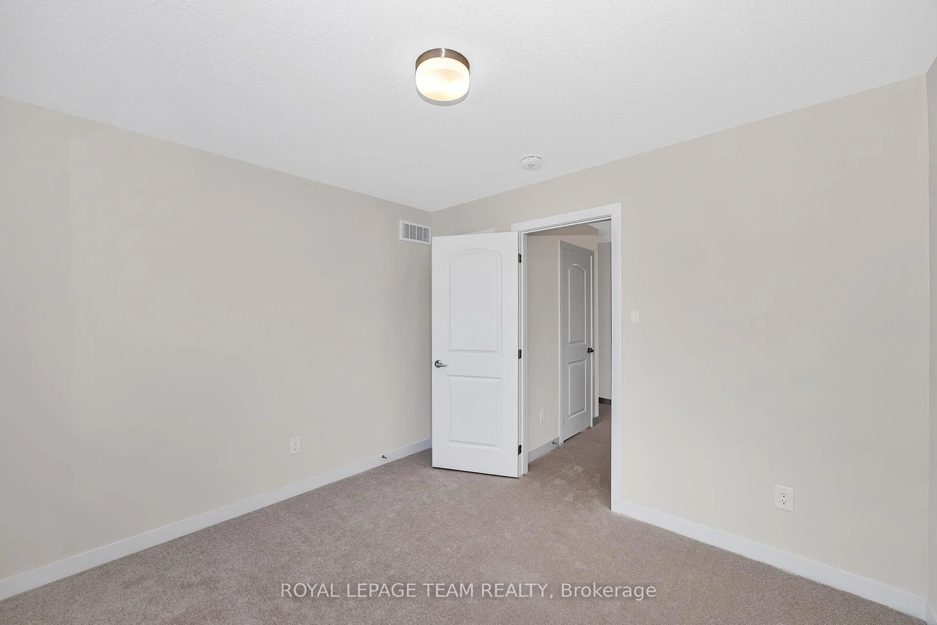 Photo 18 of 48 Pumice Place S, Ottawa, Barrhaven - Half Moon Bay — HOMEH