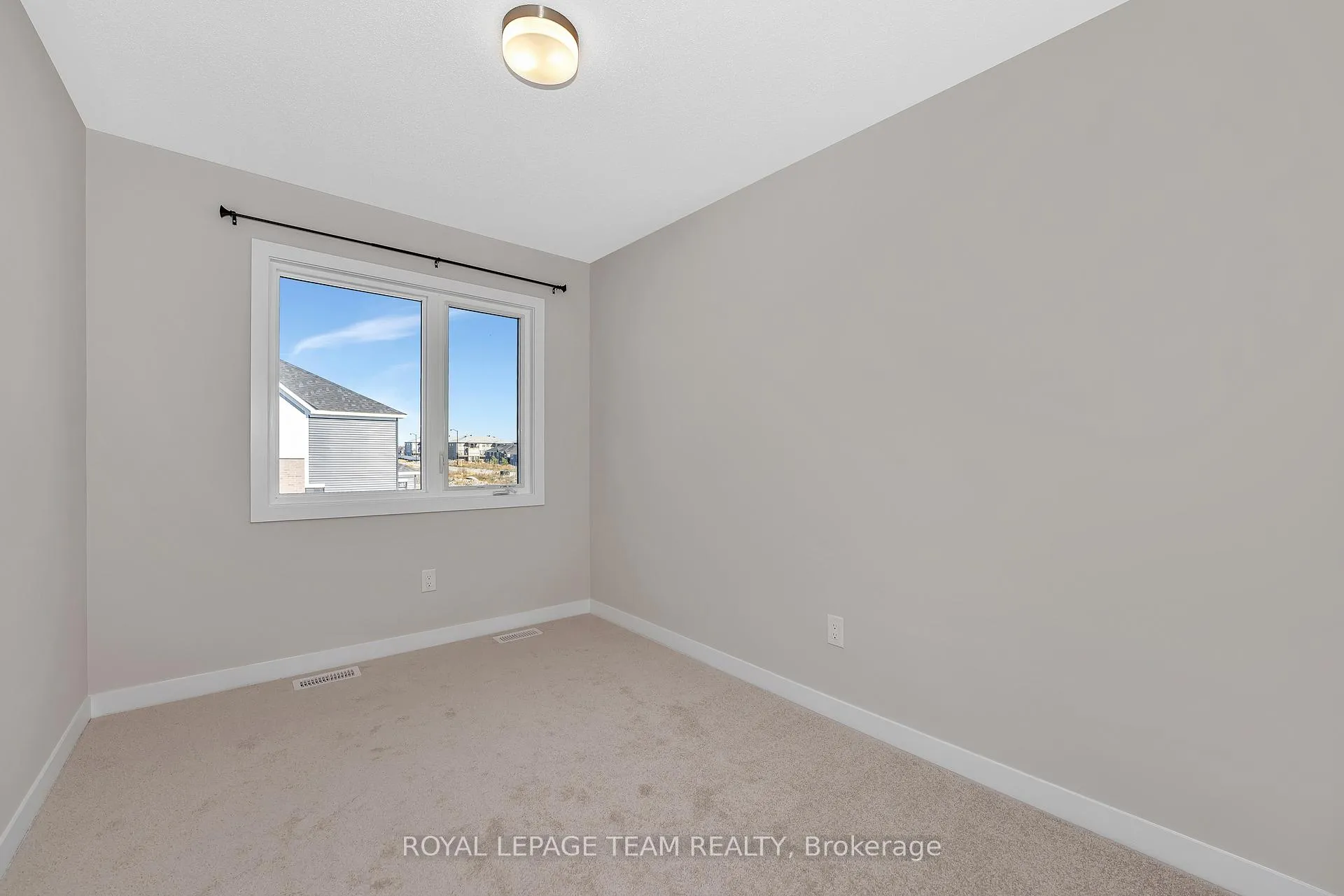 Photo 20 of 48 Pumice Place S, Ottawa, Barrhaven - Half Moon Bay — HOMEH