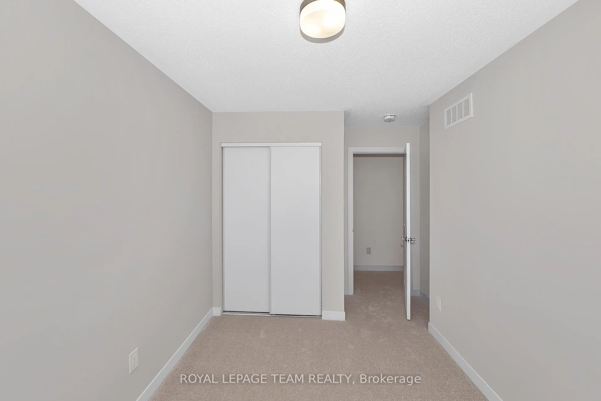 Photo 22 of 48 Pumice Place S, Ottawa, Barrhaven - Half Moon Bay — HOMEH