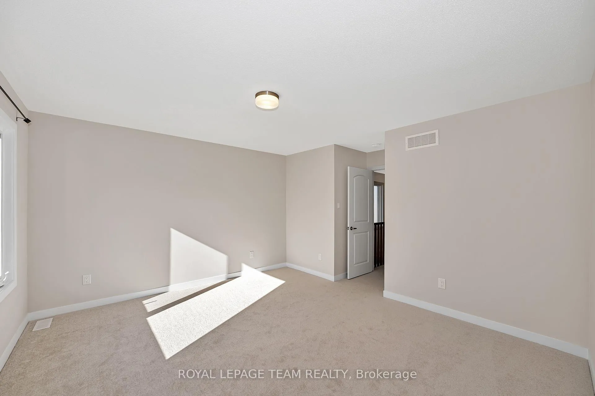 Photo 27 of 48 Pumice Place S, Ottawa, Barrhaven - Half Moon Bay — HOMEH