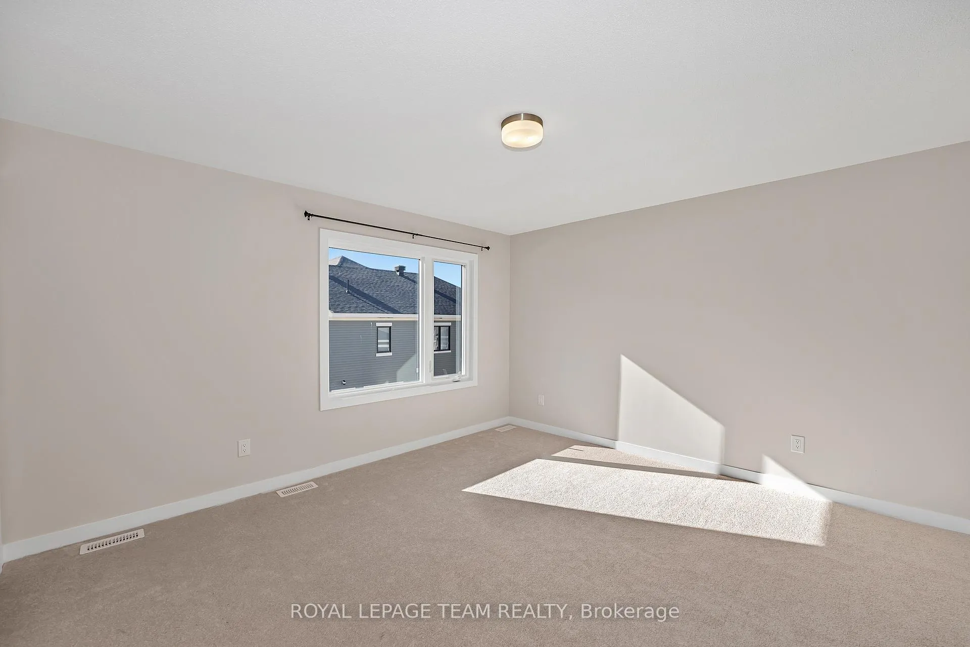 Photo 28 of 48 Pumice Place S, Ottawa, Barrhaven - Half Moon Bay — HOMEH