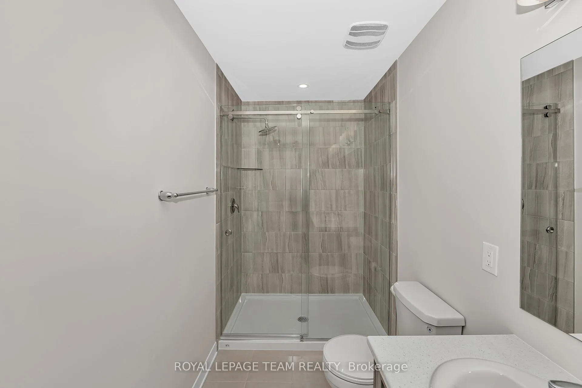 Photo 29 of 48 Pumice Place S, Ottawa, Barrhaven - Half Moon Bay — HOMEH