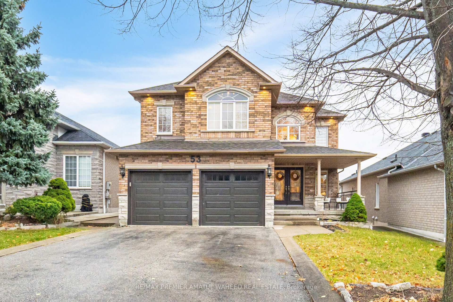 Photo 1 of 53 Crown Crescent, Vaughan, Sonoma Heights — HOMEH