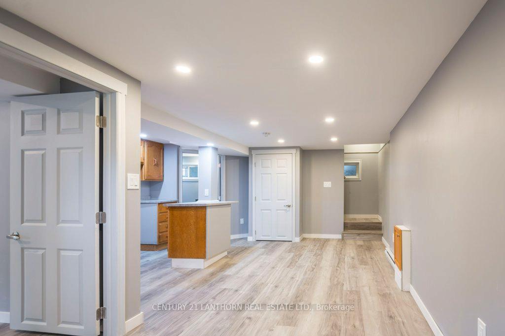 Photo 5 of Unit Unit B, 66 Crestview Avenue, Belleville, Belleville Ward — HOMEH