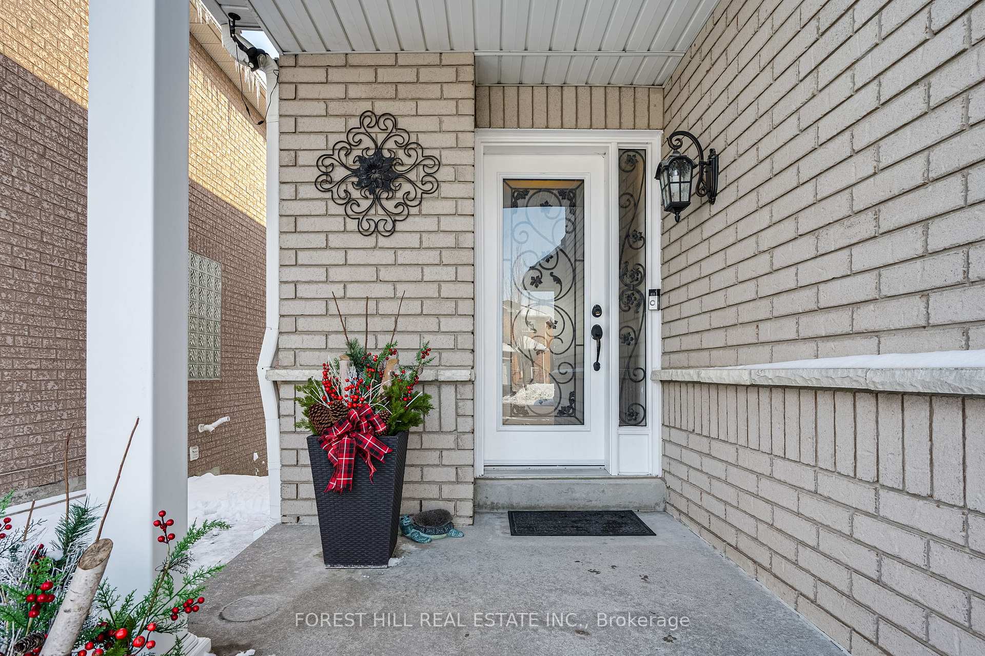 Photo 4 of 74 Solway Avenue, Vaughan, Maple — HOMEH