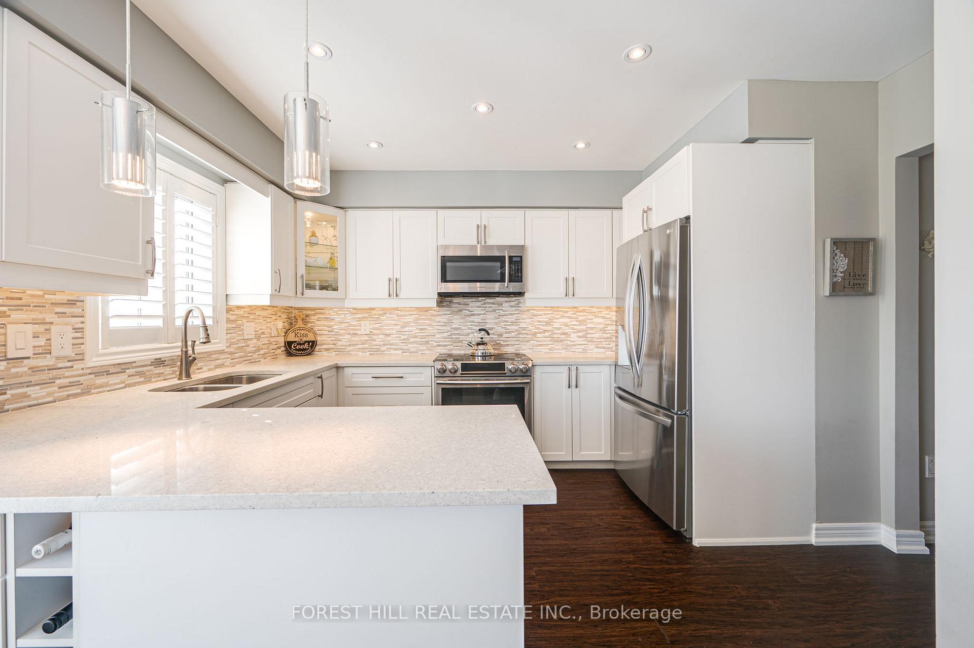 Photo 12 of 74 Solway Avenue, Vaughan, Maple — HOMEH