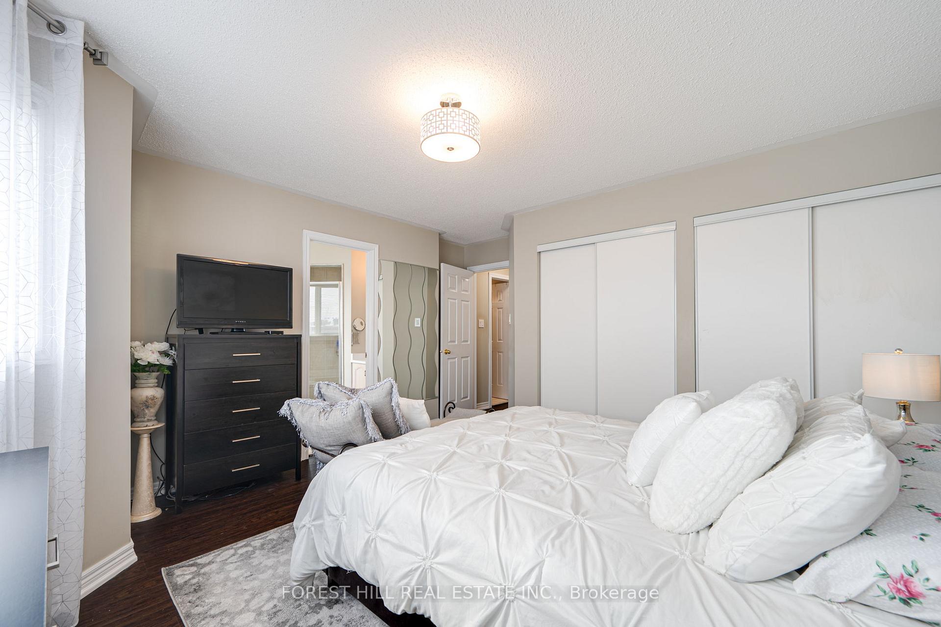 Photo 21 of 74 Solway Avenue, Vaughan, Maple — HOMEH