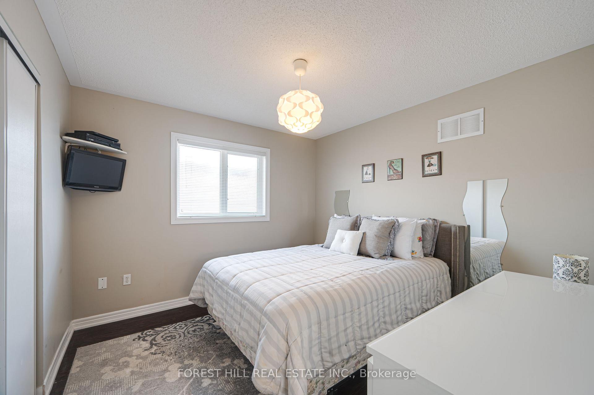 Photo 24 of 74 Solway Avenue, Vaughan, Maple — HOMEH