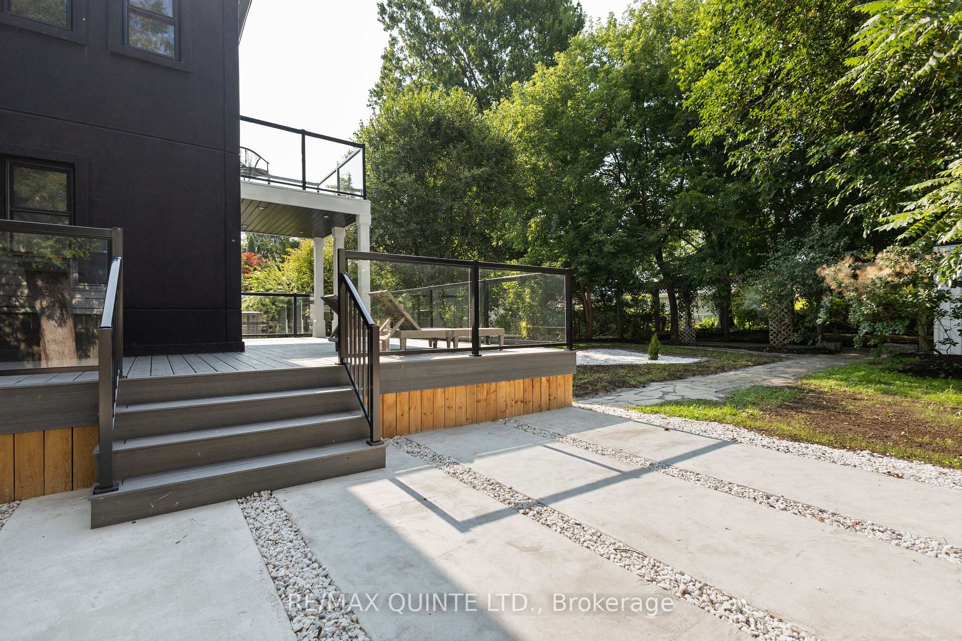 Photo 7 of 214 Victoria Avenue, Belleville, Belleville Ward — HOMEH