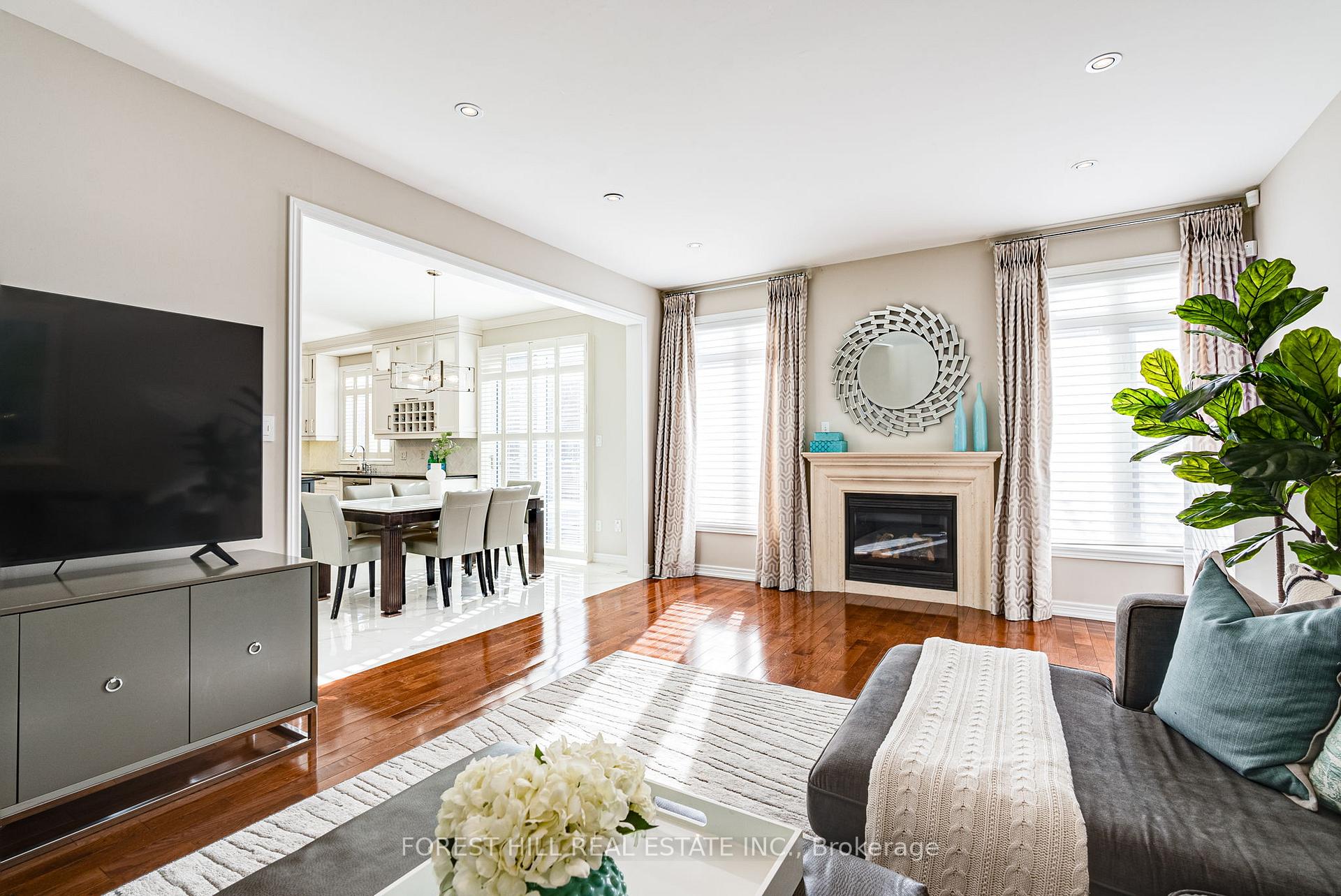 Photo 15 of 11 Hendel Drive, Vaughan, Patterson — HOMEH