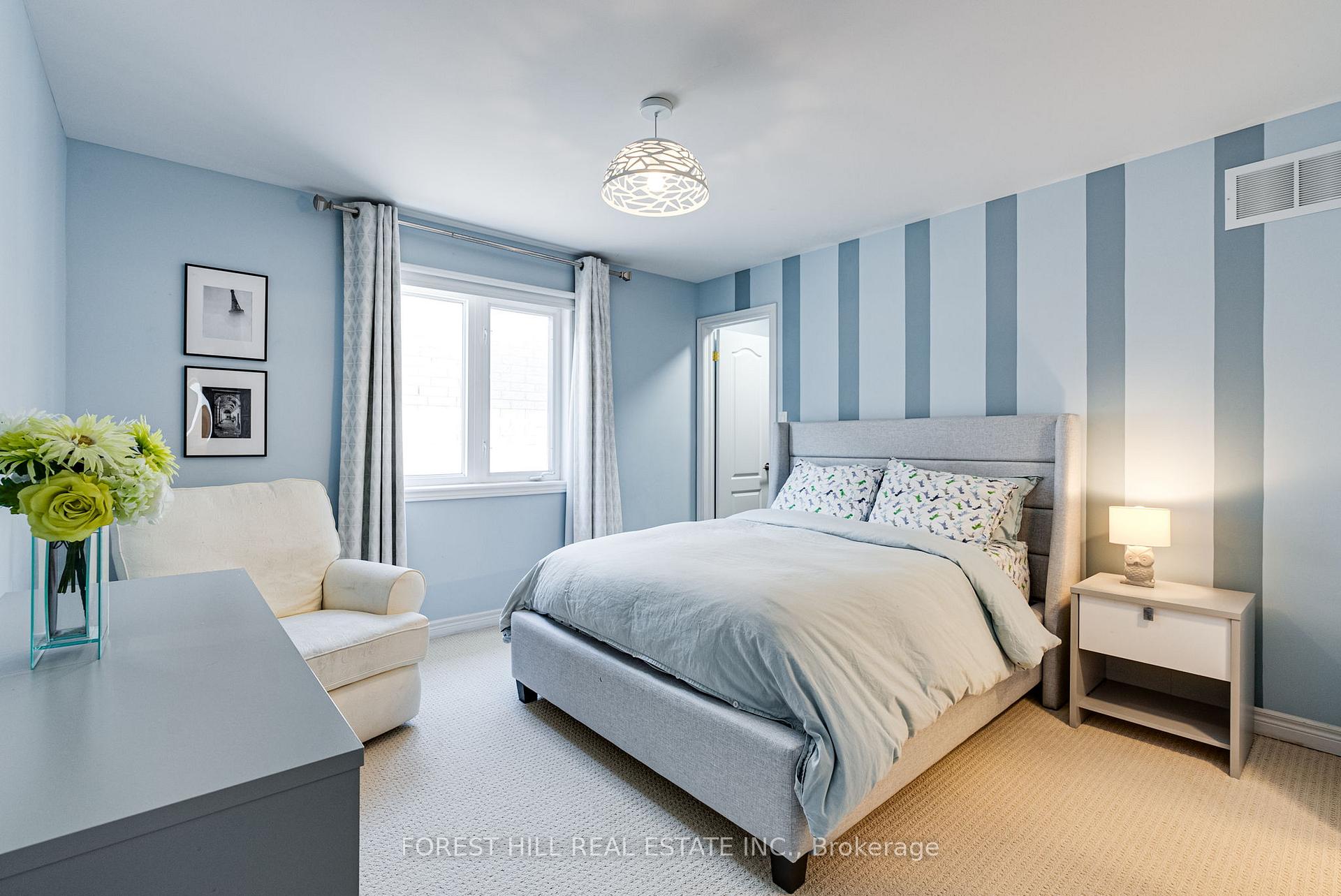 Photo 18 of 11 Hendel Drive, Vaughan, Patterson — HOMEH