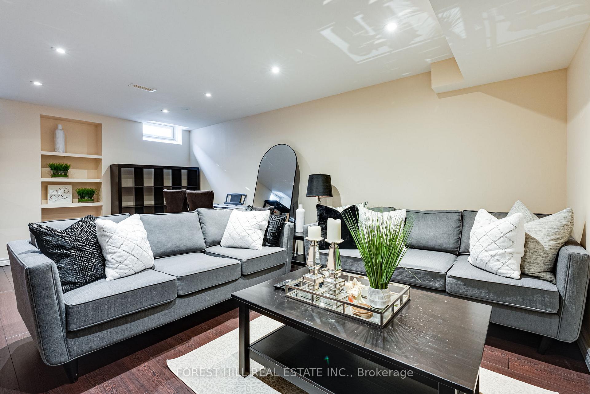 Photo 23 of 11 Hendel Drive, Vaughan, Patterson — HOMEH