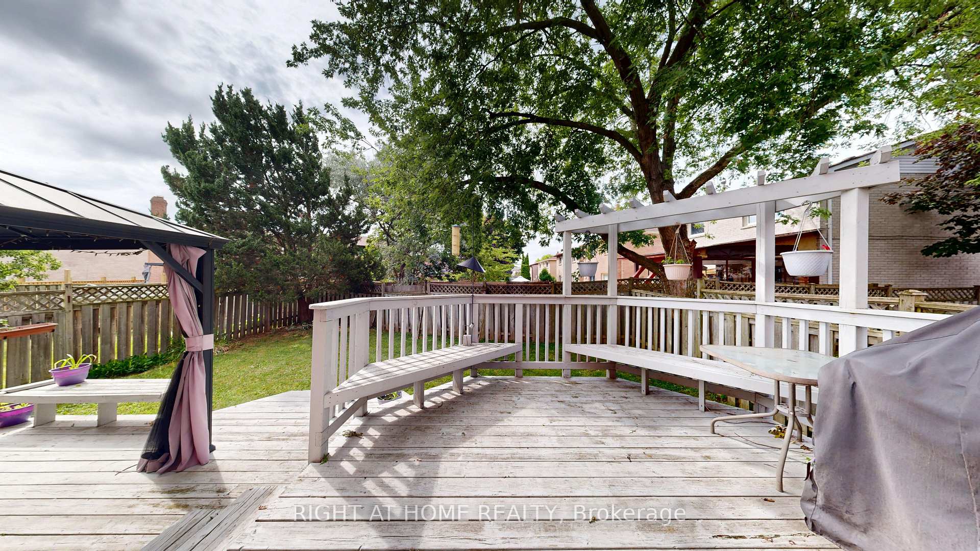 Photo 4 of 212 Delaney Drive, Ajax, Central West — HOMEH
