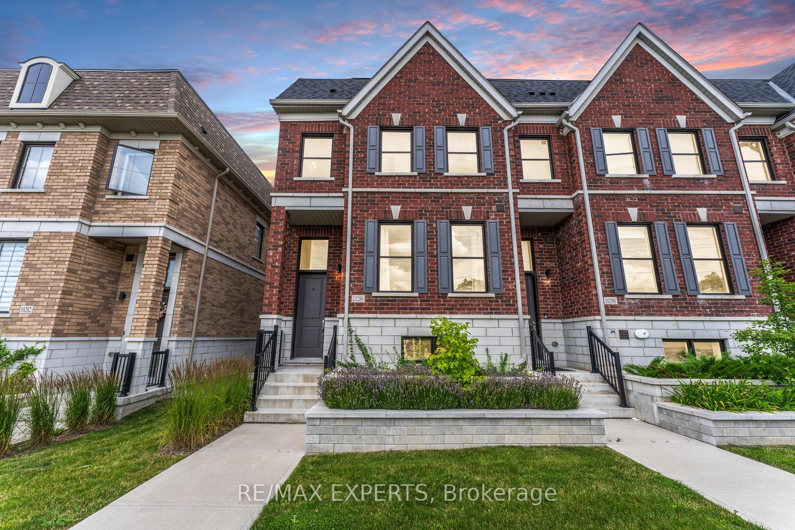 Front of 10286 Keele Street