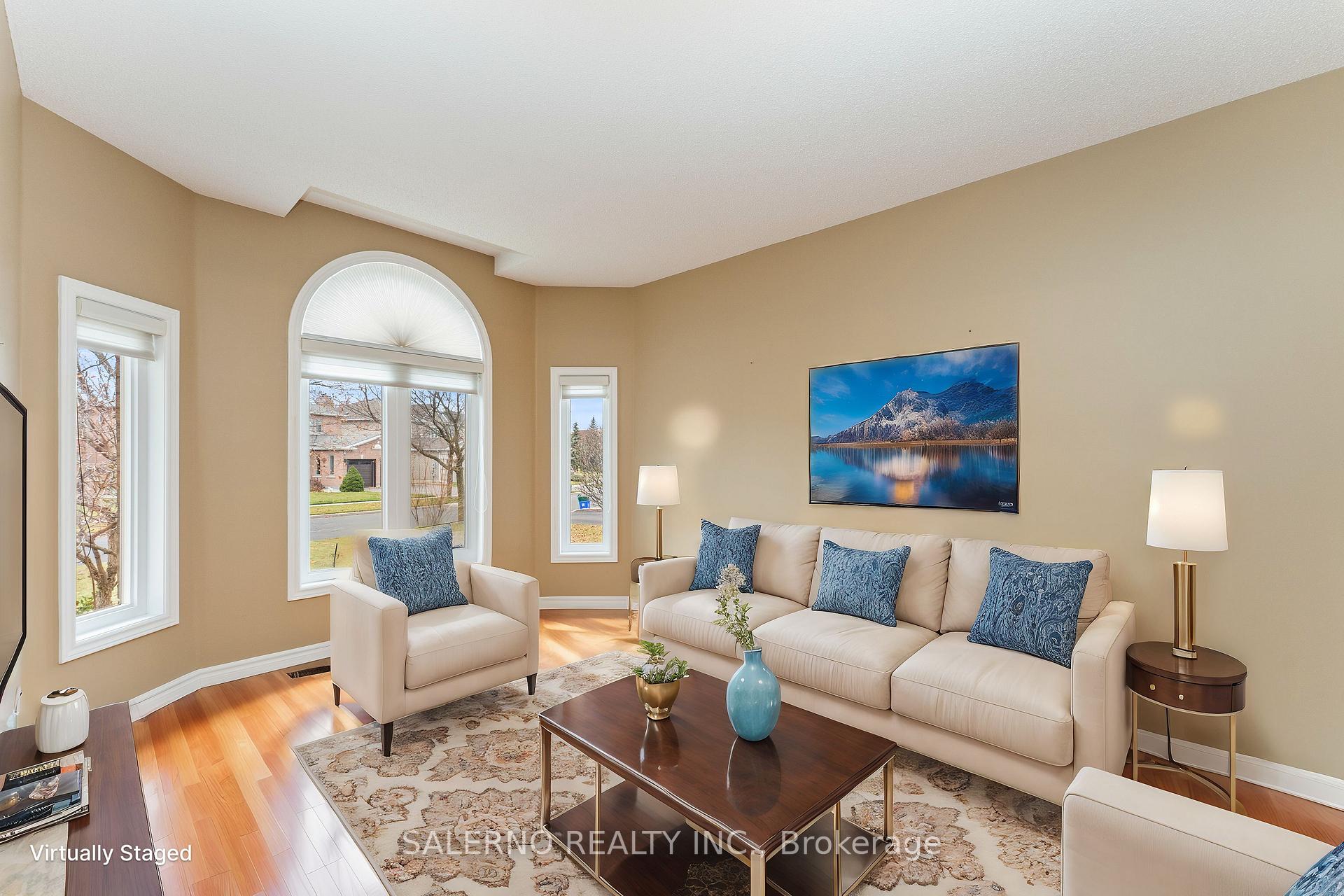 Photo 8 of 25 Lockheed Avenue, Vaughan, Maple — HOMEH