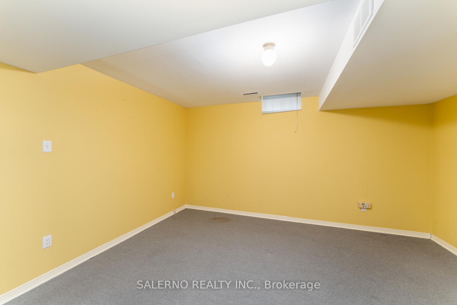 Photo 31 of 25 Lockheed Avenue, Vaughan, Maple — HOMEH