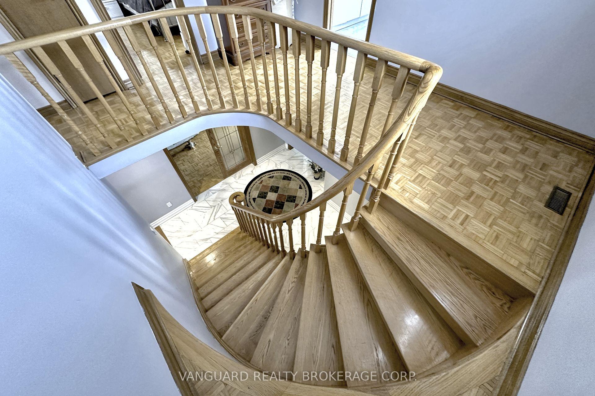 Photo 16 of 50 Cabinet Crescent, Vaughan, West Woodbridge — HOMEH
