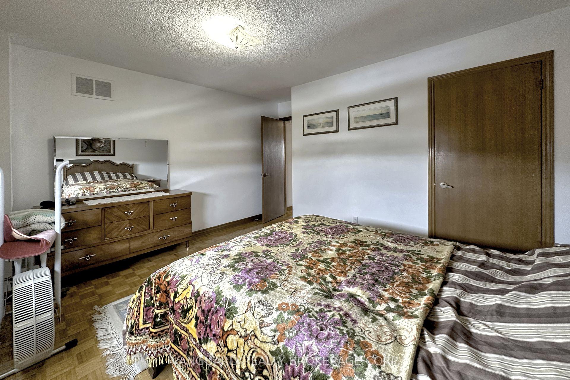 Photo 26 of 50 Cabinet Crescent, Vaughan, West Woodbridge — HOMEH