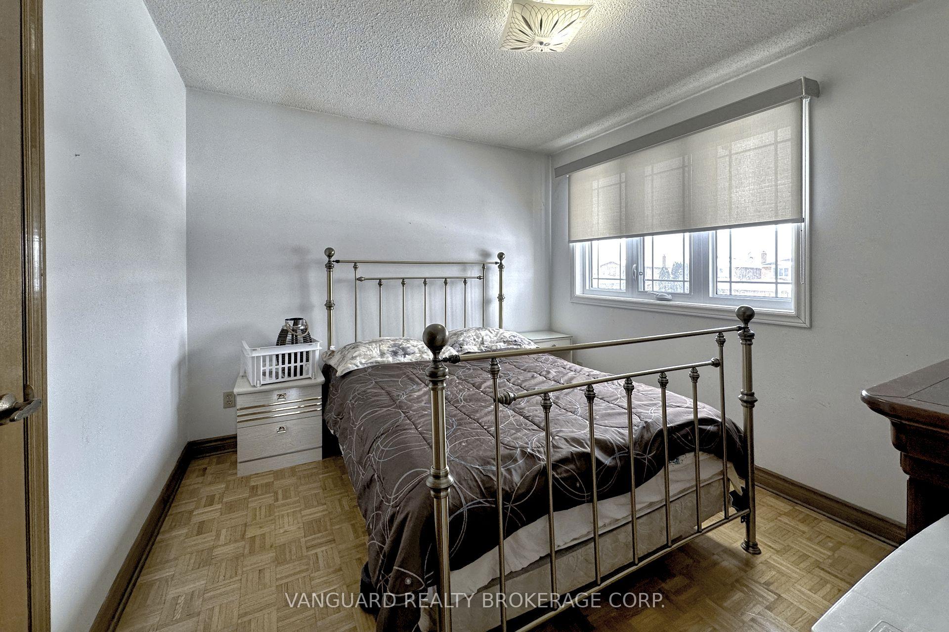 Photo 28 of 50 Cabinet Crescent, Vaughan, West Woodbridge — HOMEH