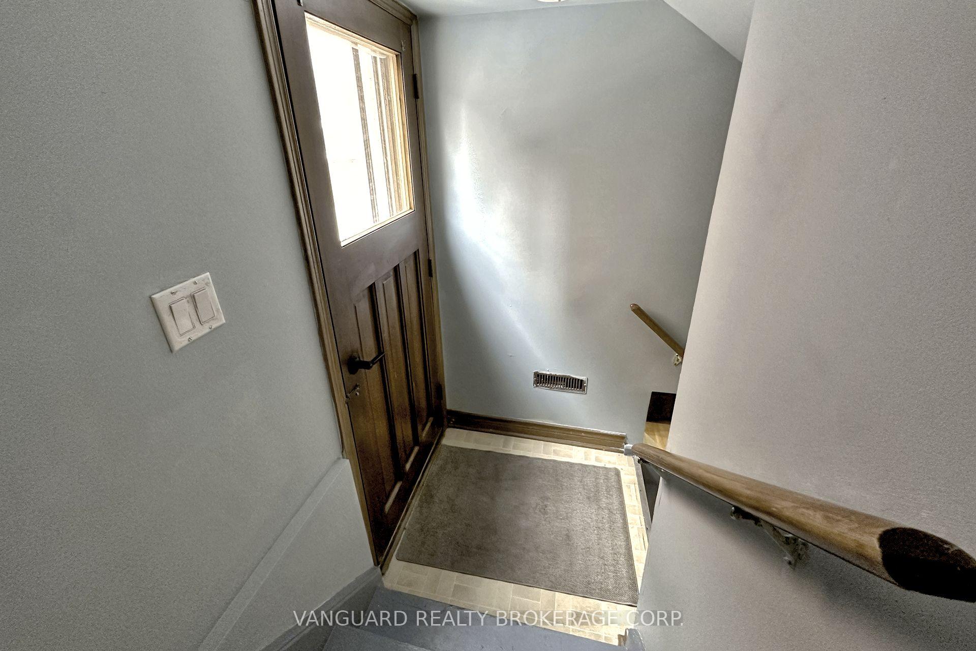 Photo 32 of 50 Cabinet Crescent, Vaughan, West Woodbridge — HOMEH
