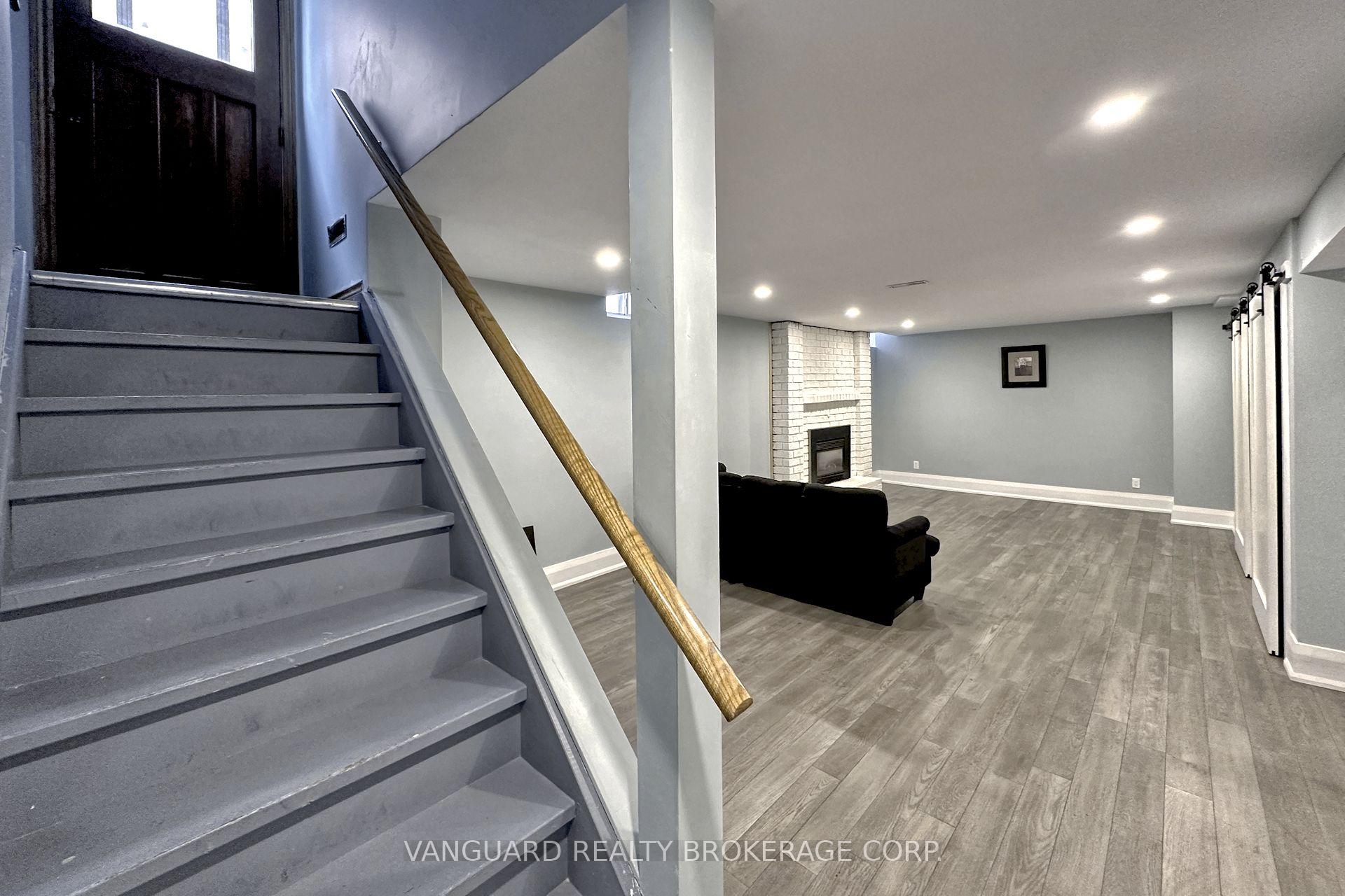 Photo 33 of 50 Cabinet Crescent, Vaughan, West Woodbridge — HOMEH