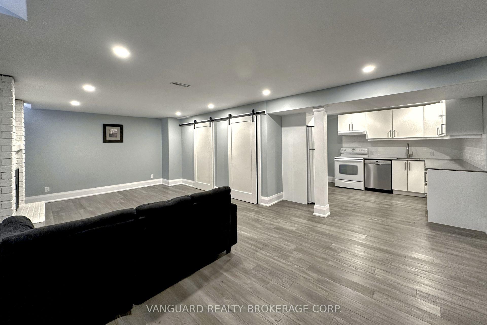 Photo 35 of 50 Cabinet Crescent, Vaughan, West Woodbridge — HOMEH