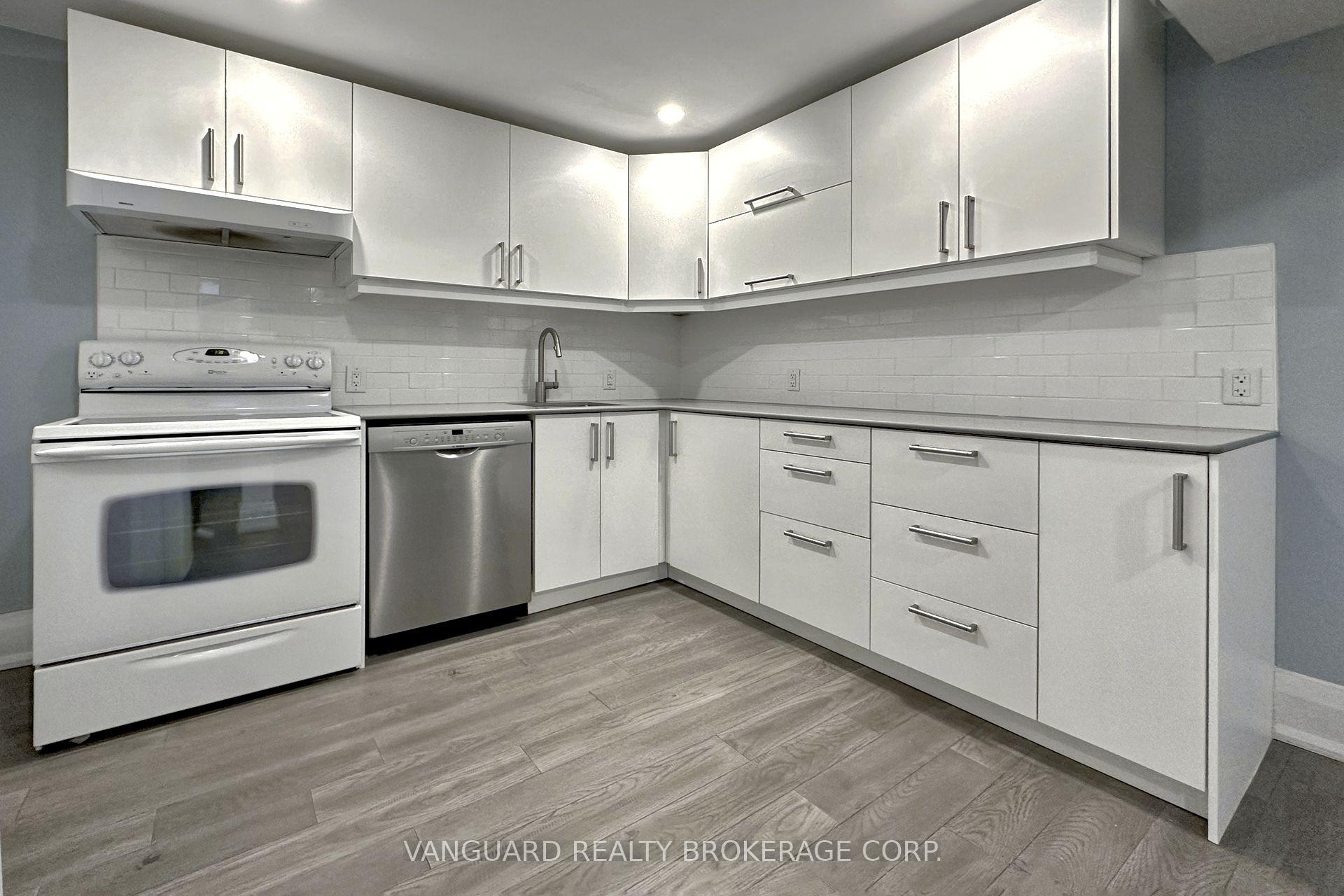Photo 39 of 50 Cabinet Crescent, Vaughan, West Woodbridge — HOMEH