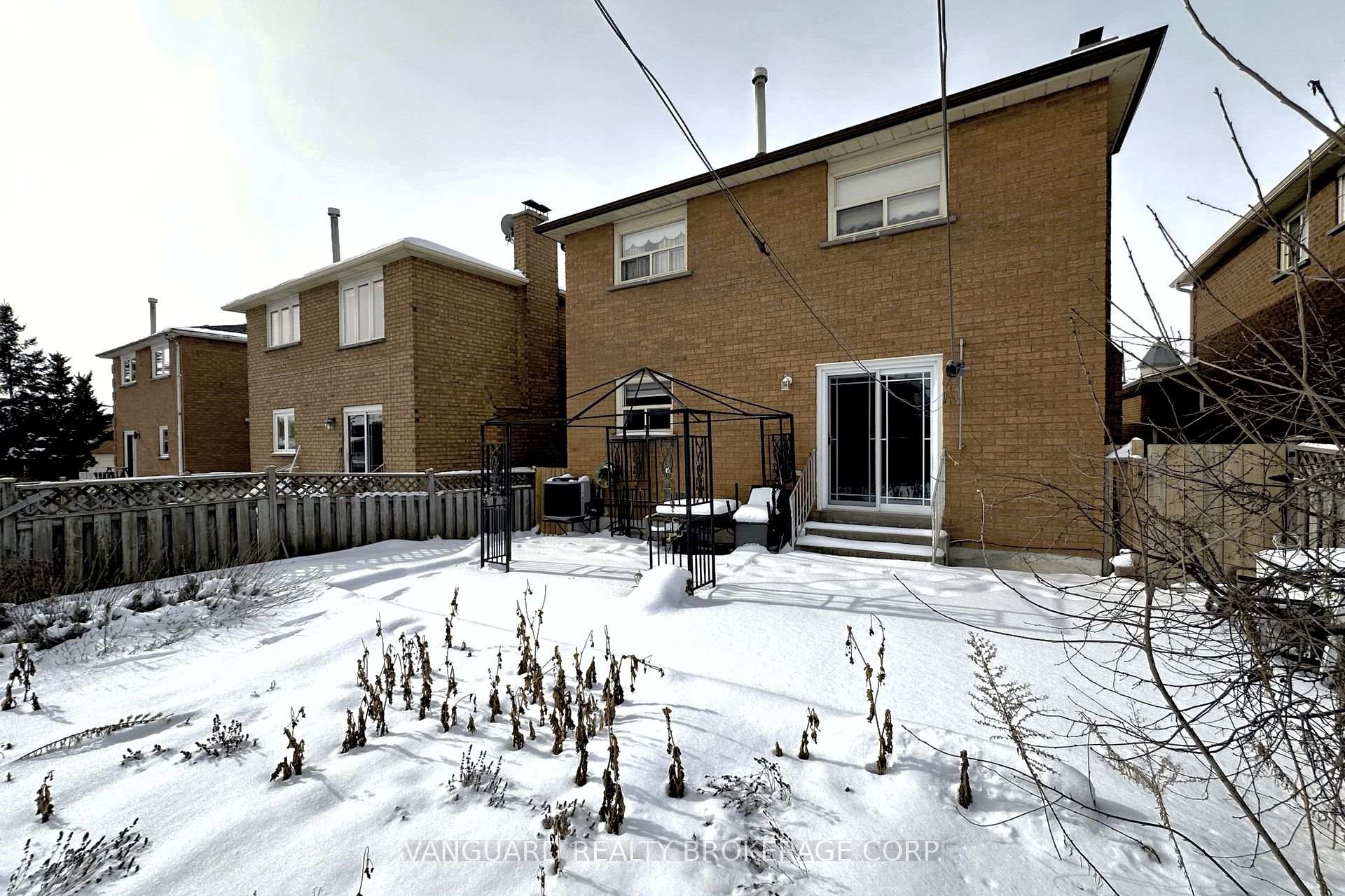 Photo 48 of 50 Cabinet Crescent, Vaughan, West Woodbridge — HOMEH