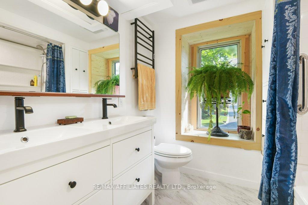 Photo 18 of 33 Julian Street, Carleton Place — HOMEH
