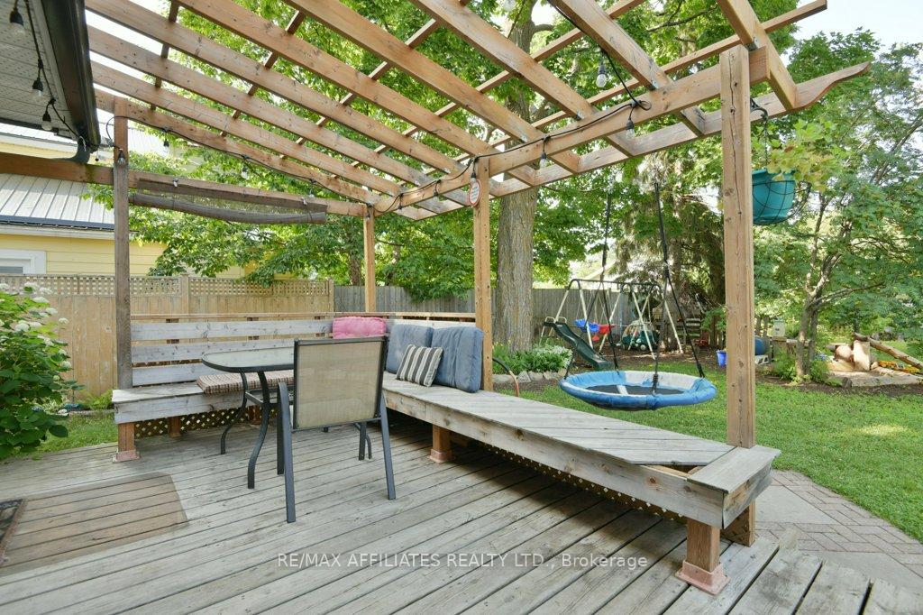 Photo 26 of 33 Julian Street, Carleton Place — HOMEH